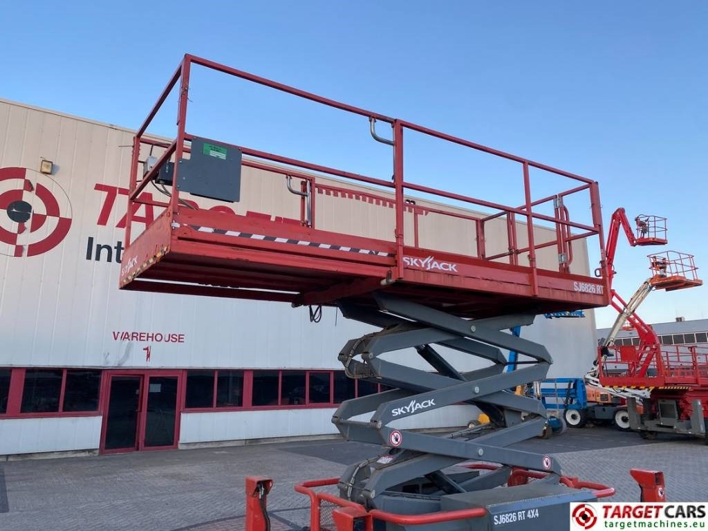 Schaarlift SkyJack SJ6826RT Diesel 4x4 Scissor 6826 Work Lift 992cm: afbeelding 18