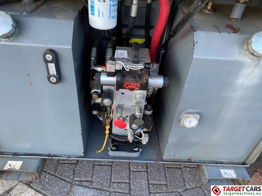 Schaarlift SkyJack SJ6826RT Diesel 4x4 Scissor 6826 Work Lift 992cm: afbeelding 15