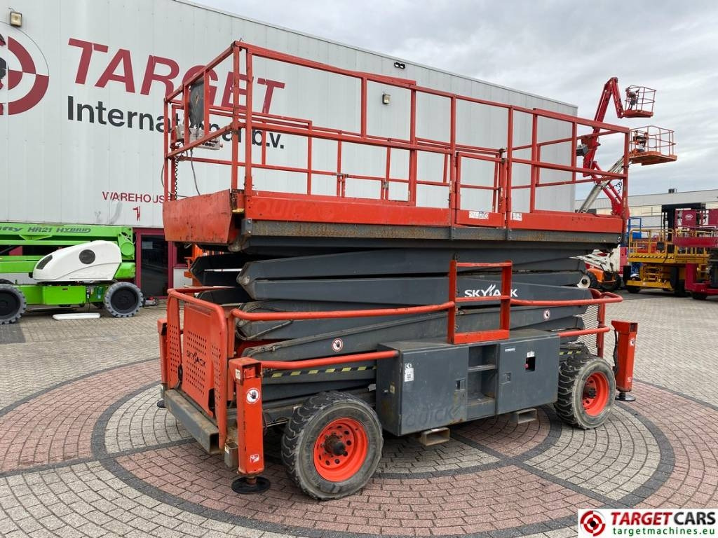 SkyJack SJ9250 RT Diesel 4x4 Scissor Work Lift 1720cm - Schaarlift: afbeelding 1 SkyJack SJ9250 RT Diesel 4x4 Scissor Work Lift 1720cm - Schaarlift: afbeelding 1