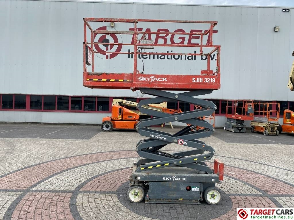 SkyJack SJIII-3219 Electric Scissor Work Lift 780cm - Schaarlift: afbeelding 5 SkyJack SJIII-3219 Electric Scissor Work Lift 780cm - Schaarlift: afbeelding 5