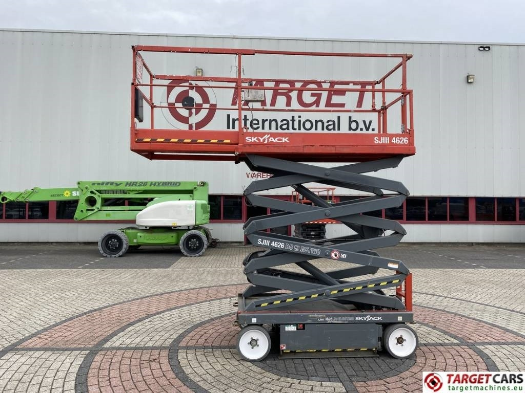 SkyJack SJIII-4626 Electric 4626 Scissor Work Lift 990cm  - Schaarlift: afbeelding 5 SkyJack SJIII-4626 Electric 4626 Scissor Work Lift 990cm  - Schaarlift: afbeelding 5