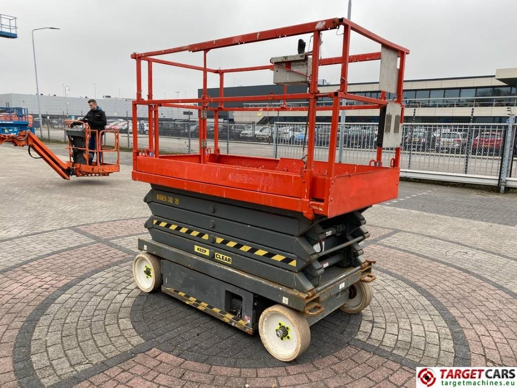 SkyJack SJIII-4632 Electric 4632 Scissor Work Lift 1170cm - Schaarlift: afbeelding 2 SkyJack SJIII-4632 Electric 4632 Scissor Work Lift 1170cm - Schaarlift: afbeelding 2