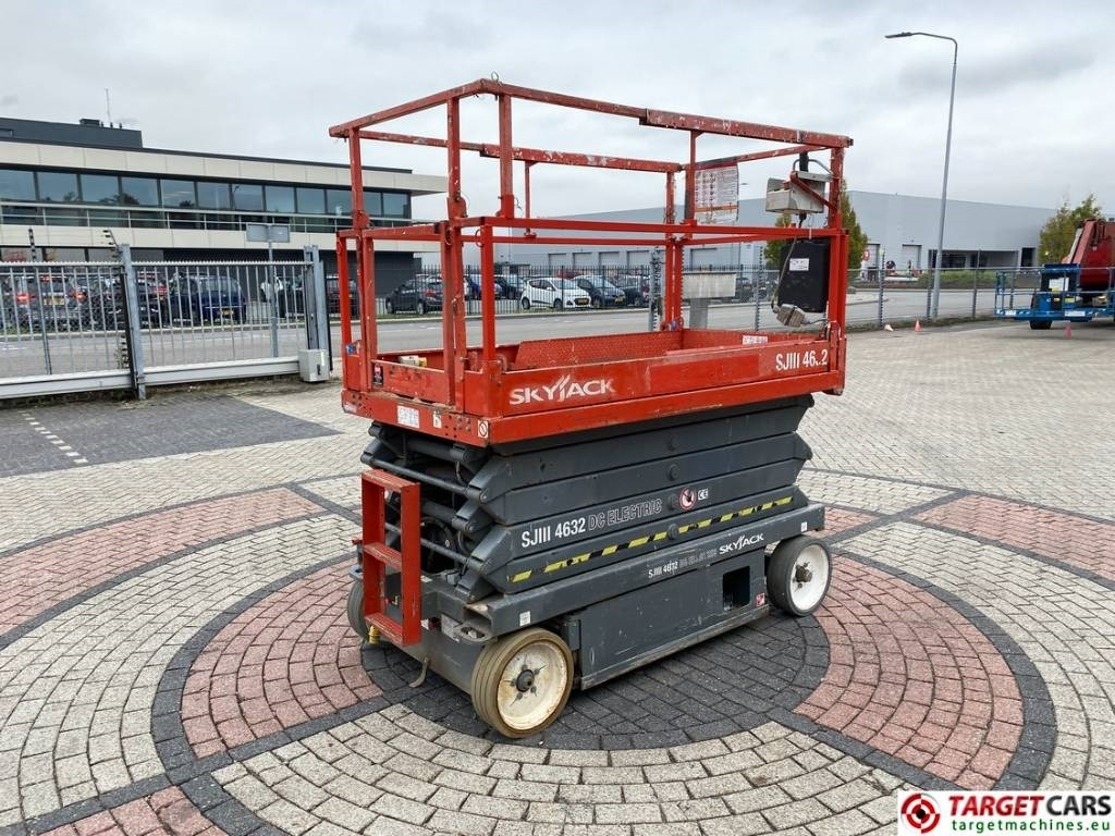 SkyJack SJIII-4632 Electric 4632 Scissor Work Lift 1170cm - Schaarlift: afbeelding 3 SkyJack SJIII-4632 Electric 4632 Scissor Work Lift 1170cm - Schaarlift: afbeelding 3