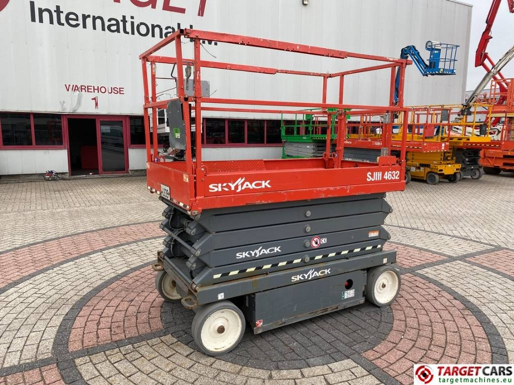 SkyJack SJIII-4632 Electric 4632 Scissor Work lift 1170cm  - Schaarlift: afbeelding 1 SkyJack SJIII-4632 Electric 4632 Scissor Work lift 1170cm  - Schaarlift: afbeelding 1
