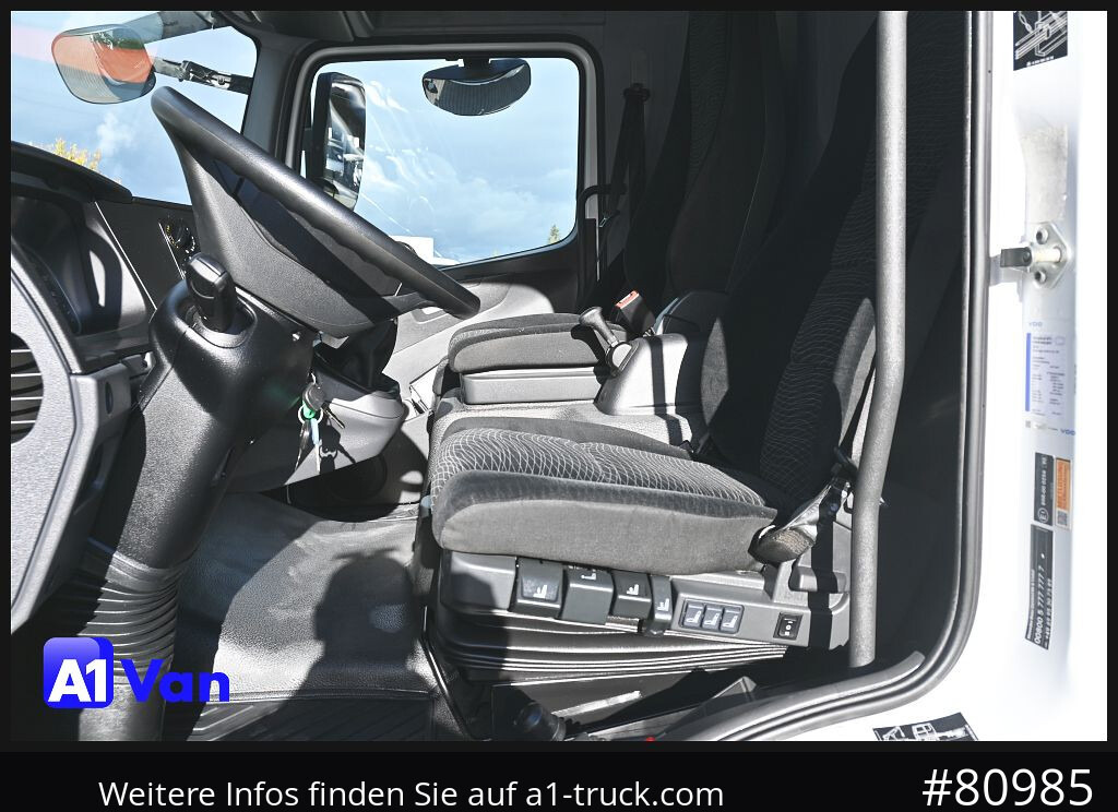 MERCEDES-BENZ Atego 816 Kipper Kran, Hiab, AHK, Klima - Kipper bestelwagen: afbeelding 4 MERCEDES-BENZ Atego 816 Kipper Kran, Hiab, AHK, Klima - Kipper bestelwagen: afbeelding 4