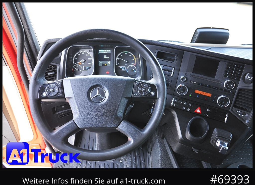 MERCEDES-BENZ Actros 1832, Lowliner, 1 Vorbesitzer - Trekker: afbeelding 4 MERCEDES-BENZ Actros 1832, Lowliner, 1 Vorbesitzer - Trekker: afbeelding 4