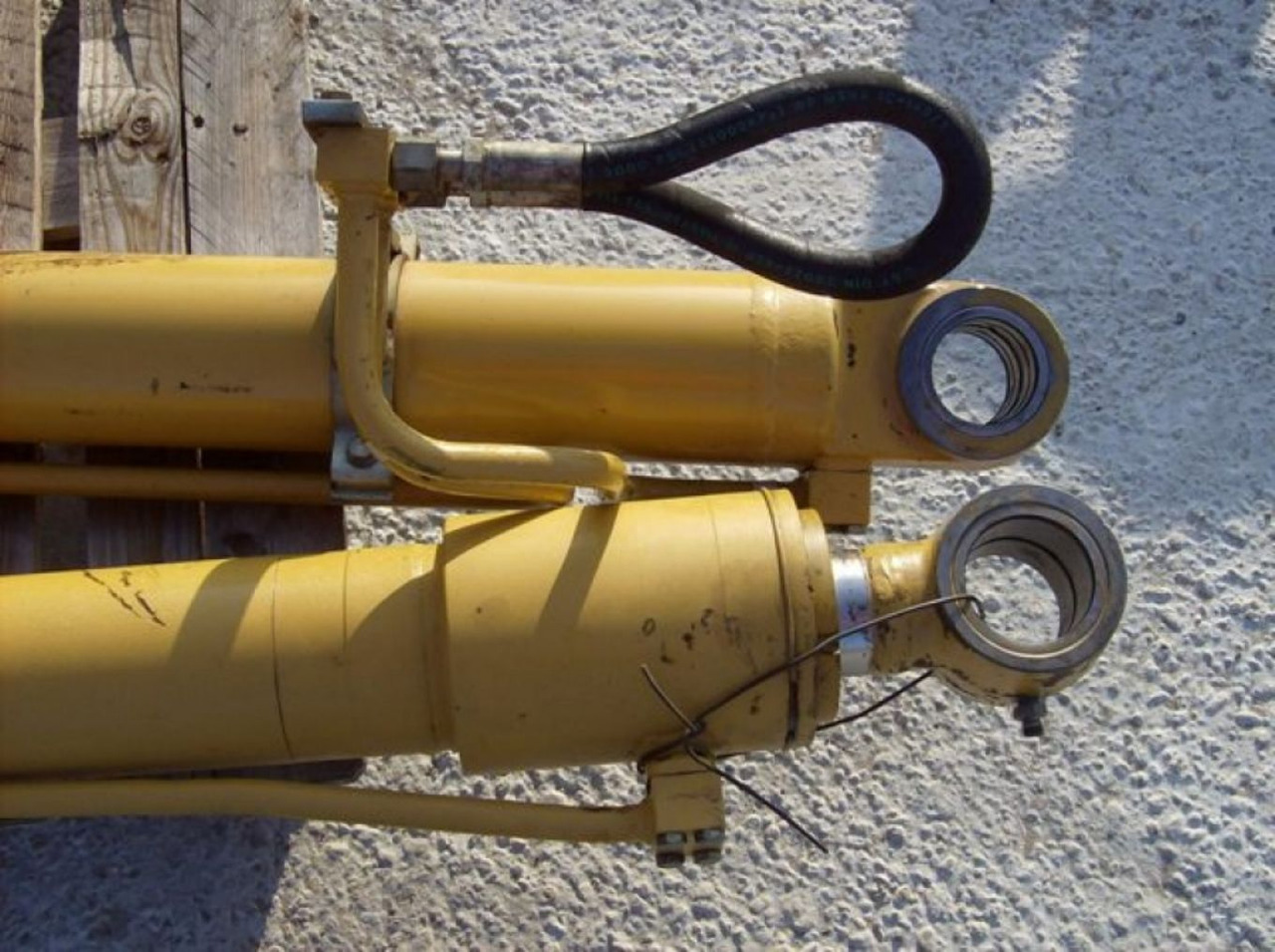 Caterpillar 317 NVA CILINDRI DI SALITA - Hydraulische cilinder voor Bouwmachine: afbeelding 2 Caterpillar 317 NVA CILINDRI DI SALITA - Hydraulische cilinder voor Bouwmachine: afbeelding 2