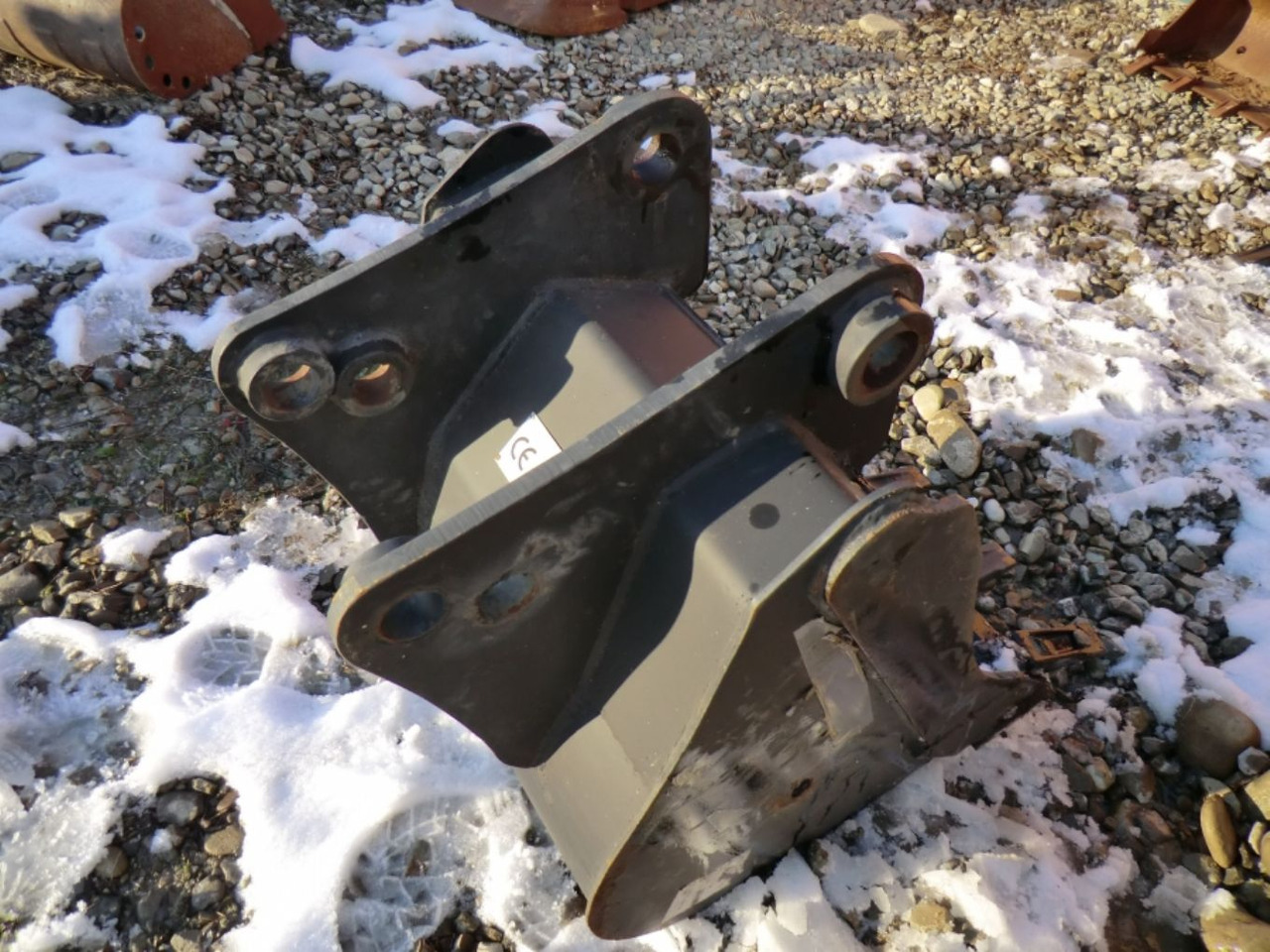 Caterpillar 428 Benna con denti per retroescavaore terna, larghezza mm 600, peso kg 170, anno di costruzione 03/06. - Graafbak: afbeelding 4 Caterpillar 428 Benna con denti per retroescavaore terna, larghezza mm 600, peso kg 170, anno di costruzione 03/06. - Graafbak: afbeelding 4