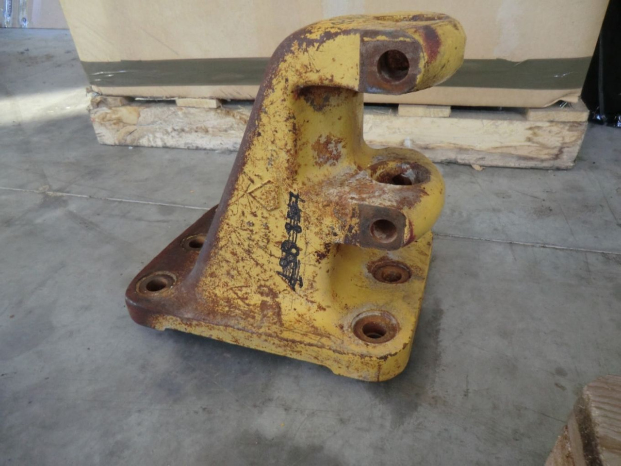 Caterpillar 735 Supporto barra equilibratrice frontale - Carrosserie en exterieur voor Bouwmachine: afbeelding 2 Caterpillar 735 Supporto barra equilibratrice frontale - Carrosserie en exterieur voor Bouwmachine: afbeelding 2