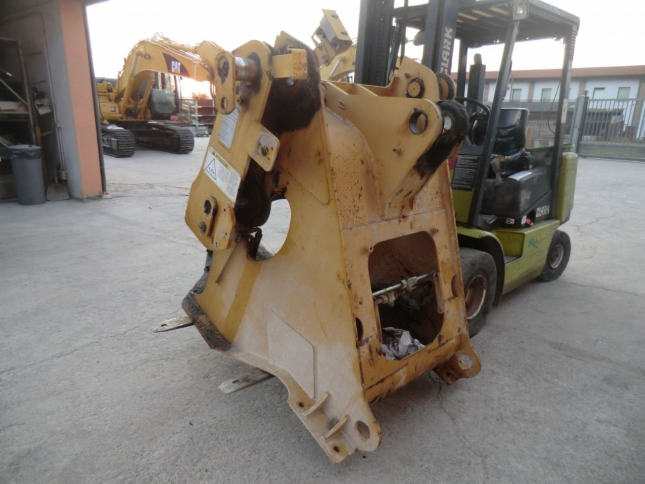 Caterpillar 928G TELAIO ANTERIORE - Frame/ Chassis voor Bouwmachine: afbeelding 1 Caterpillar 928G TELAIO ANTERIORE - Frame/ Chassis voor Bouwmachine: afbeelding 1