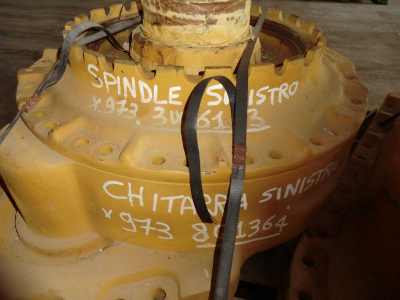 Caterpillar 973 LGP SPINDLE - Rijwerkonderdelen voor Bouwmachine: afbeelding 2 Caterpillar 973 LGP SPINDLE - Rijwerkonderdelen voor Bouwmachine: afbeelding 2
