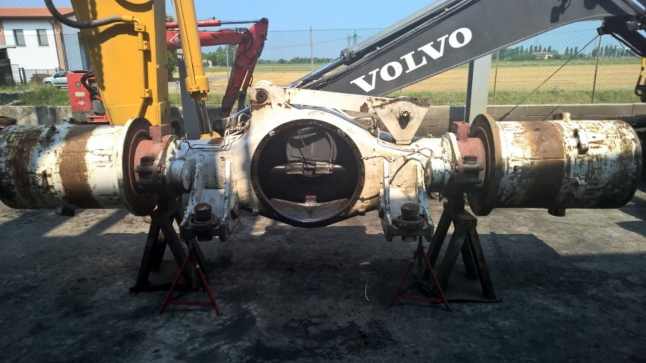 PERLINI DP655 ASSALE COMPLETO DI RIDUTTORI - Transmissie voor Bouwmachine: afbeelding 1 PERLINI DP655 ASSALE COMPLETO DI RIDUTTORI - Transmissie voor Bouwmachine: afbeelding 1