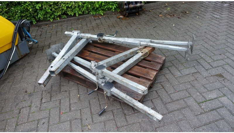 Schmidt Nido CSP 100 Sproeimachine - Zout/ Zandstrooier: afbeelding 5 Schmidt Nido CSP 100 Sproeimachine - Zout/ Zandstrooier: afbeelding 5