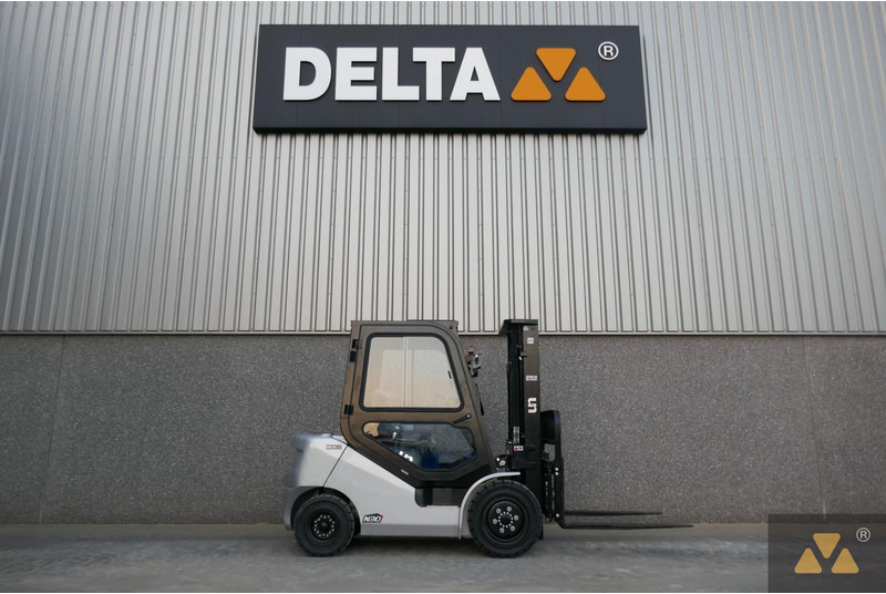 Un FD30T-NJB1 - Bouwmachine: afbeelding 2 Un FD30T-NJB1 - Bouwmachine: afbeelding 2