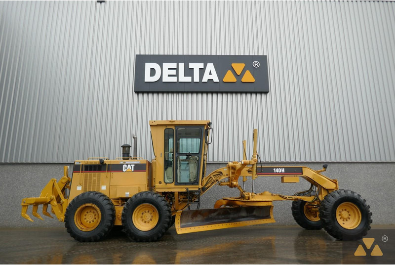 Caterpillar 140H Ex-army - Grader: afbeelding 2 Caterpillar 140H Ex-army - Grader: afbeelding 2