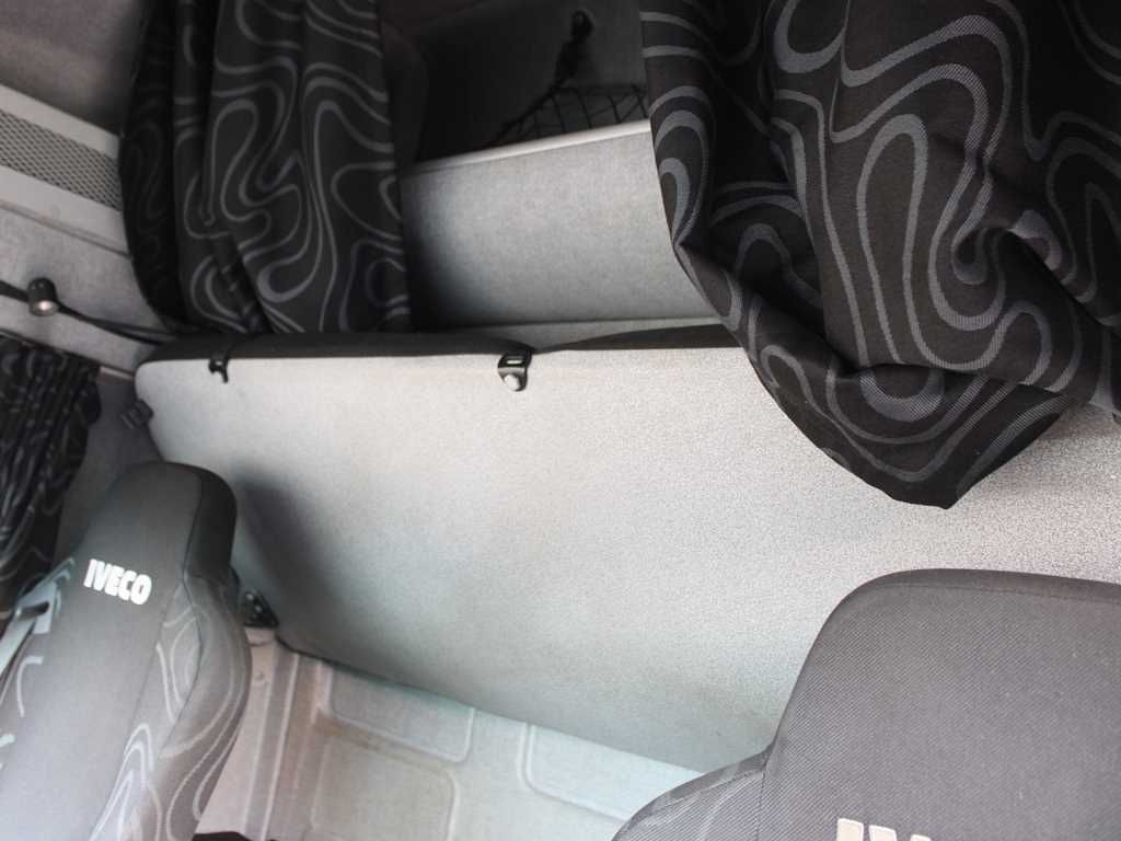 Iveco EUROCARGO 75E18, SIDE-WALLS, EURO 5 - Schuifzeilen vrachtwagen: afbeelding 4 Iveco EUROCARGO 75E18, SIDE-WALLS, EURO 5 - Schuifzeilen vrachtwagen: afbeelding 4