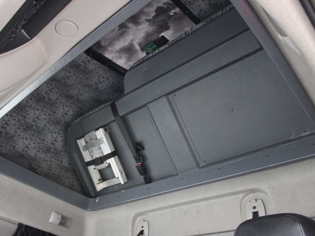 Bakwagen Renault D12, SLEEPING BODY, EURO 5: afbeelding 8 Bakwagen Renault D12, SLEEPING BODY, EURO 5: afbeelding 8