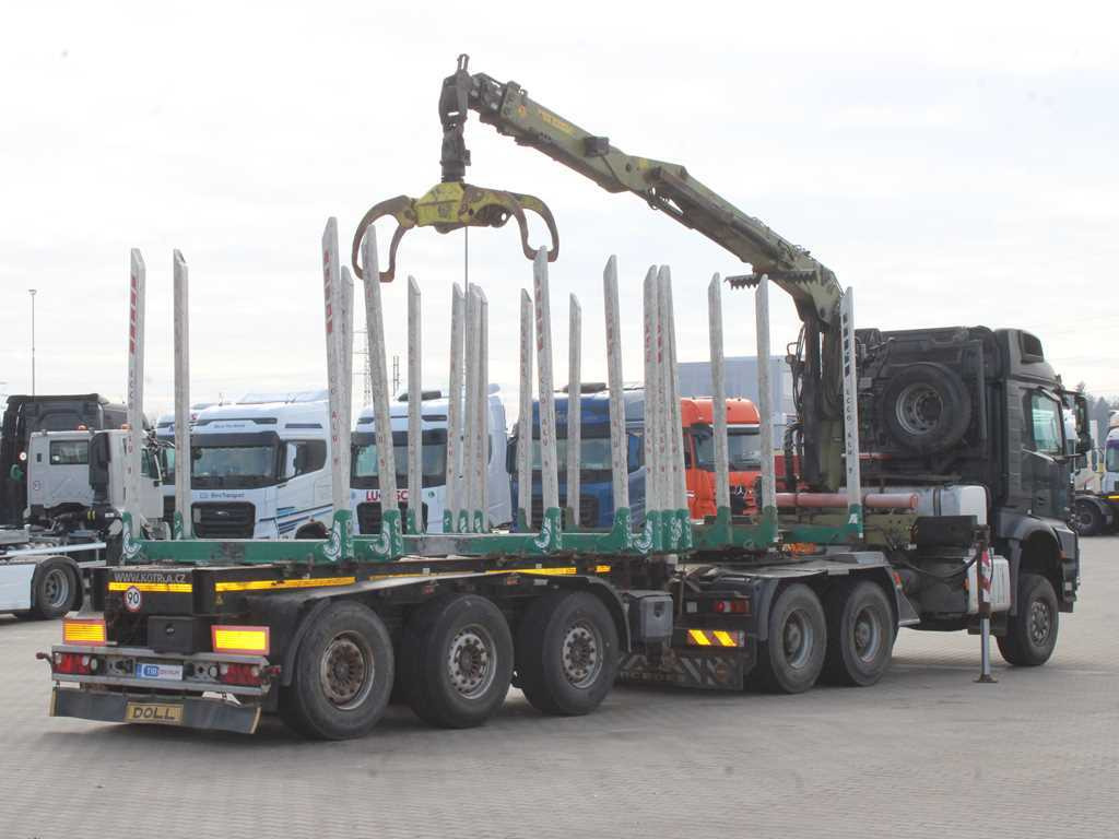 Mercedes-Benz Arocs 3351, 6x6, HYDRAULIC ARM LOGLIFT ET450, TIRES 80% + DOLL (2017) - Trekker: afbeelding 4 Mercedes-Benz Arocs 3351, 6x6, HYDRAULIC ARM LOGLIFT ET450, TIRES 80% + DOLL (2017) - Trekker: afbeelding 4