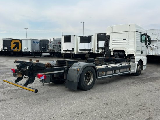 MAN TGX 18.460 XLX, 4x2, Euro 6, Standklima - Containertransporter/ Wissellaadbak vrachtwagen: afbeelding 4 MAN TGX 18.460 XLX, 4x2, Euro 6, Standklima - Containertransporter/ Wissellaadbak vrachtwagen: afbeelding 4