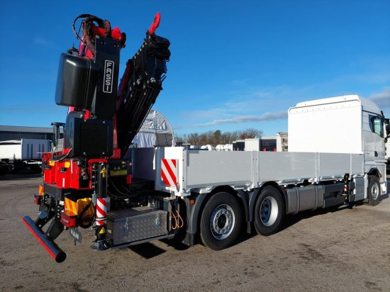 MAN TGX 26.510 LL Pritsche, Fassi F545RA.2.28XE, Containerverschlüsse, - Vrachtwagen met open laadbak, Kraanwagen: afbeelding 2 MAN TGX 26.510 LL Pritsche, Fassi F545RA.2.28XE, Containerverschlüsse, - Vrachtwagen met open laadbak, Kraanwagen: afbeelding 2