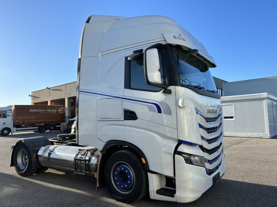 Iveco Stralis 460 Gas, 2 LNG-Tanks, Retarder, Leder - Trekker: afbeelding 2 Iveco Stralis 460 Gas, 2 LNG-Tanks, Retarder, Leder - Trekker: afbeelding 2