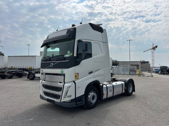 Volvo FH 500 EURO 6, I-Shift, Globetrotter, Standklima - Trekker: afbeelding 1 Volvo FH 500 EURO 6, I-Shift, Globetrotter, Standklima - Trekker: afbeelding 1
