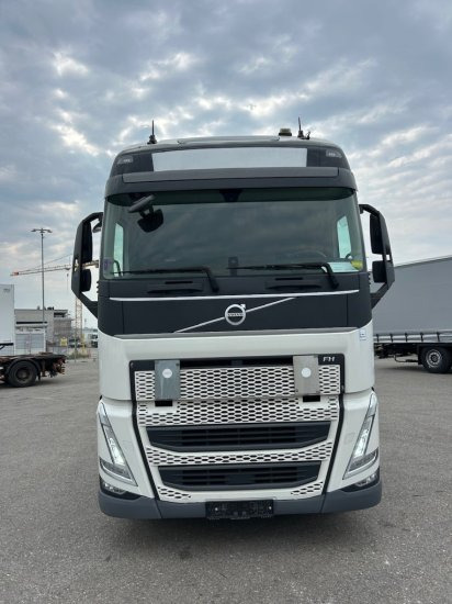 Volvo FH 500 EURO 6, I-Shift, Globetrotter, Standklima - Trekker: afbeelding 2 Volvo FH 500 EURO 6, I-Shift, Globetrotter, Standklima - Trekker: afbeelding 2