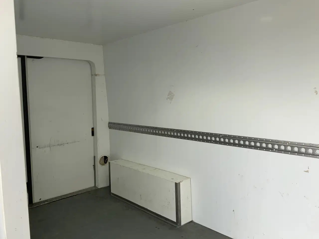 Ford Transit 350 2.0 TDCI L3H2 Trend Koelauto & Vries Automaat - Gesloten bestelwagen: afbeelding 5 Ford Transit 350 2.0 TDCI L3H2 Trend Koelauto & Vries Automaat - Gesloten bestelwagen: afbeelding 5