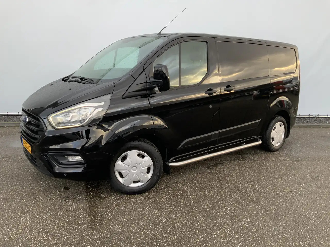 Ford Transit Custom 280 2.0 TDCI L1H1 Automaat Dub Schuifdeur Side Bar - Gesloten bestelwagen: afbeelding 1 Ford Transit Custom 280 2.0 TDCI L1H1 Automaat Dub Schuifdeur Side Bar - Gesloten bestelwagen: afbeelding 1