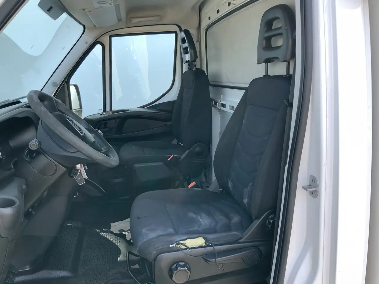 Iveco Daily 35S12 2.3 345 EURO 6 vrieswagen -40 C ijsauto Bakm - Koelwagen: afbeelding 4 Iveco Daily 35S12 2.3 345 EURO 6 vrieswagen -40 C ijsauto Bakm - Koelwagen: afbeelding 4