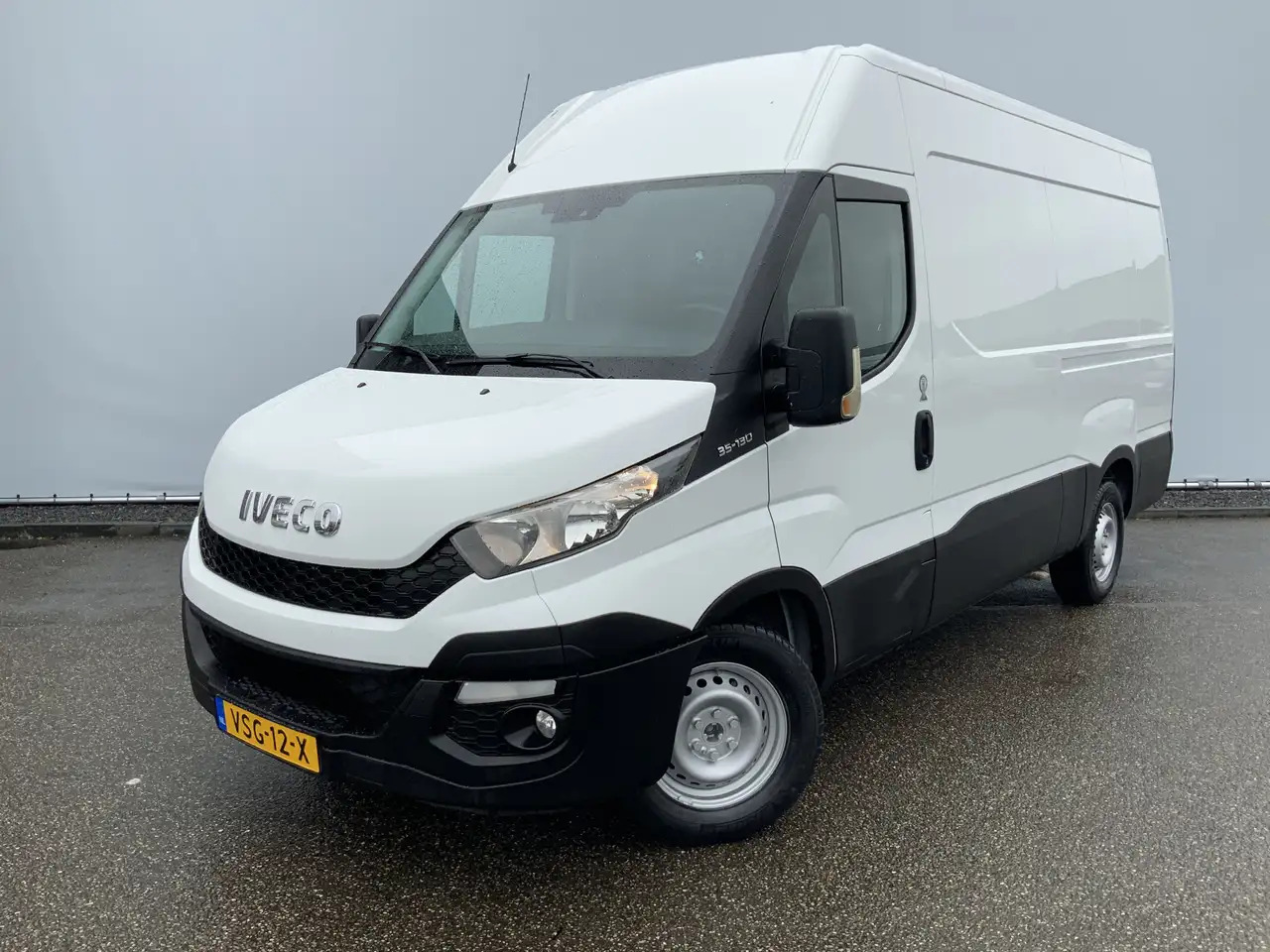 Iveco Daily 35S13V 2.3 352 H2 L3 Airco 3 Zits Opstap Euro 5 - Gesloten bestelwagen: afbeelding 1 Iveco Daily 35S13V 2.3 352 H2 L3 Airco 3 Zits Opstap Euro 5 - Gesloten bestelwagen: afbeelding 1