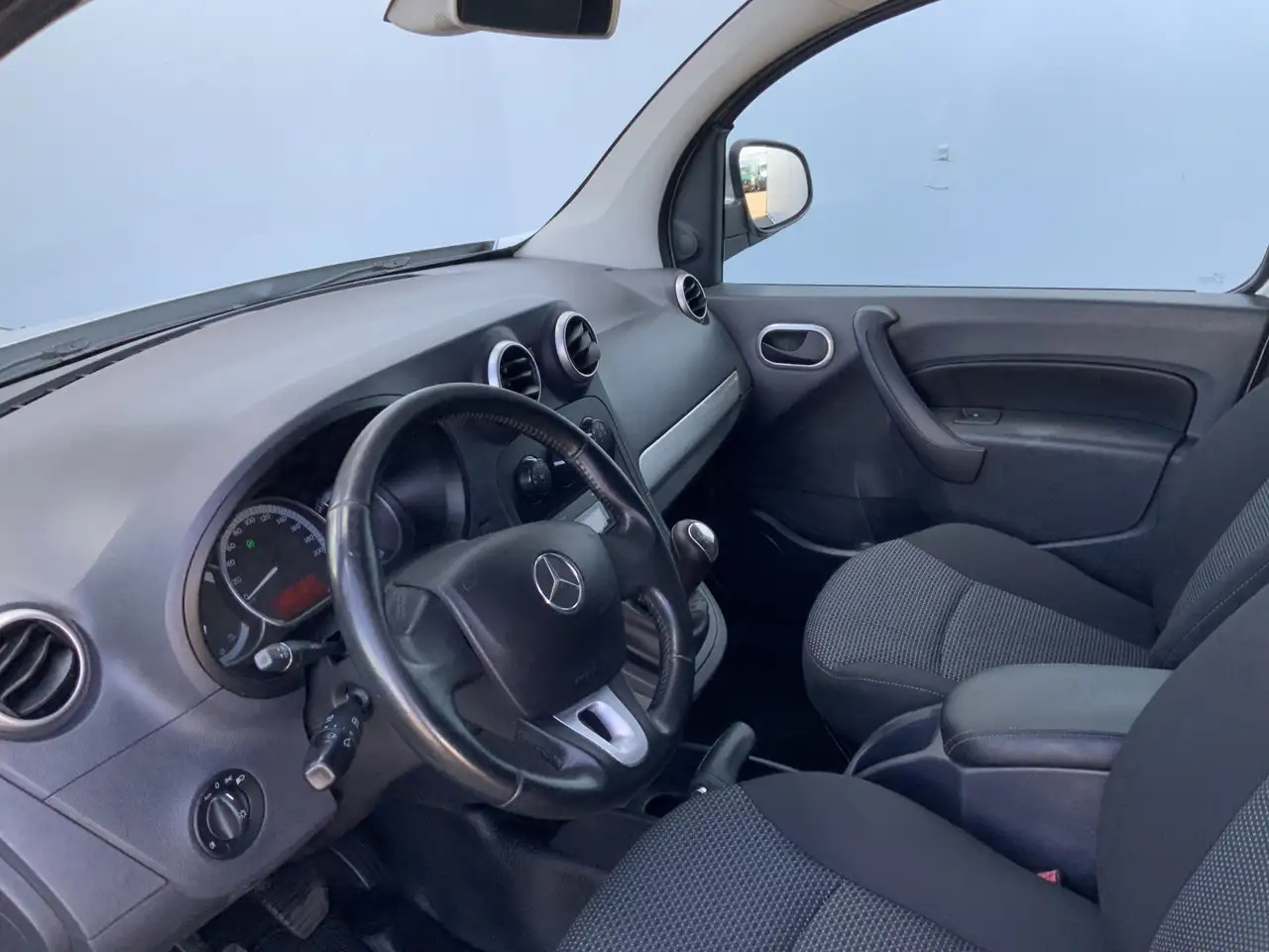 Mercedes-Benz Citan 109 CDI BlueEFFICIENCY Airco Cruise Euro 5 - Kleine bestelwagen: afbeelding 5 Mercedes-Benz Citan 109 CDI BlueEFFICIENCY Airco Cruise Euro 5 - Kleine bestelwagen: afbeelding 5