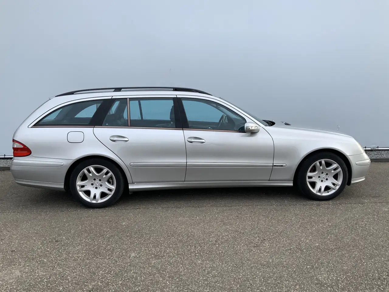 Stationwagen Mercedes-Benz E 500 Combi V8 Elegance 4-Matic airmatic,full option: afbeelding 15 Stationwagen Mercedes-Benz E 500 Combi V8 Elegance 4-Matic airmatic,full option: afbeelding 15