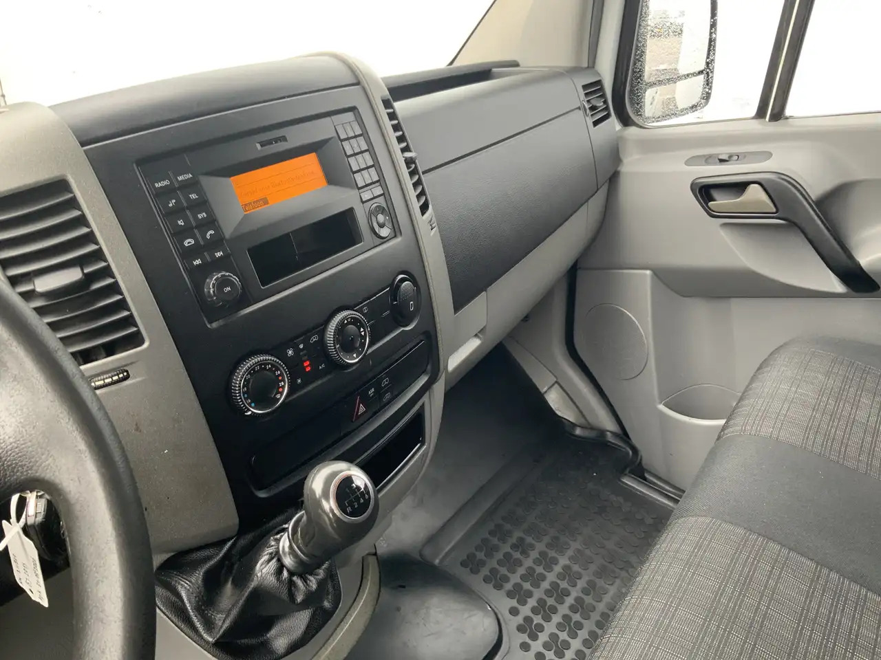 Mercedes-Benz Sprinter 313 2.2 CDI 325 L2 H2 Airco Cruise 3 Zits Trekhaak - Gesloten bestelwagen: afbeelding 5 Mercedes-Benz Sprinter 313 2.2 CDI 325 L2 H2 Airco Cruise 3 Zits Trekhaak - Gesloten bestelwagen: afbeelding 5