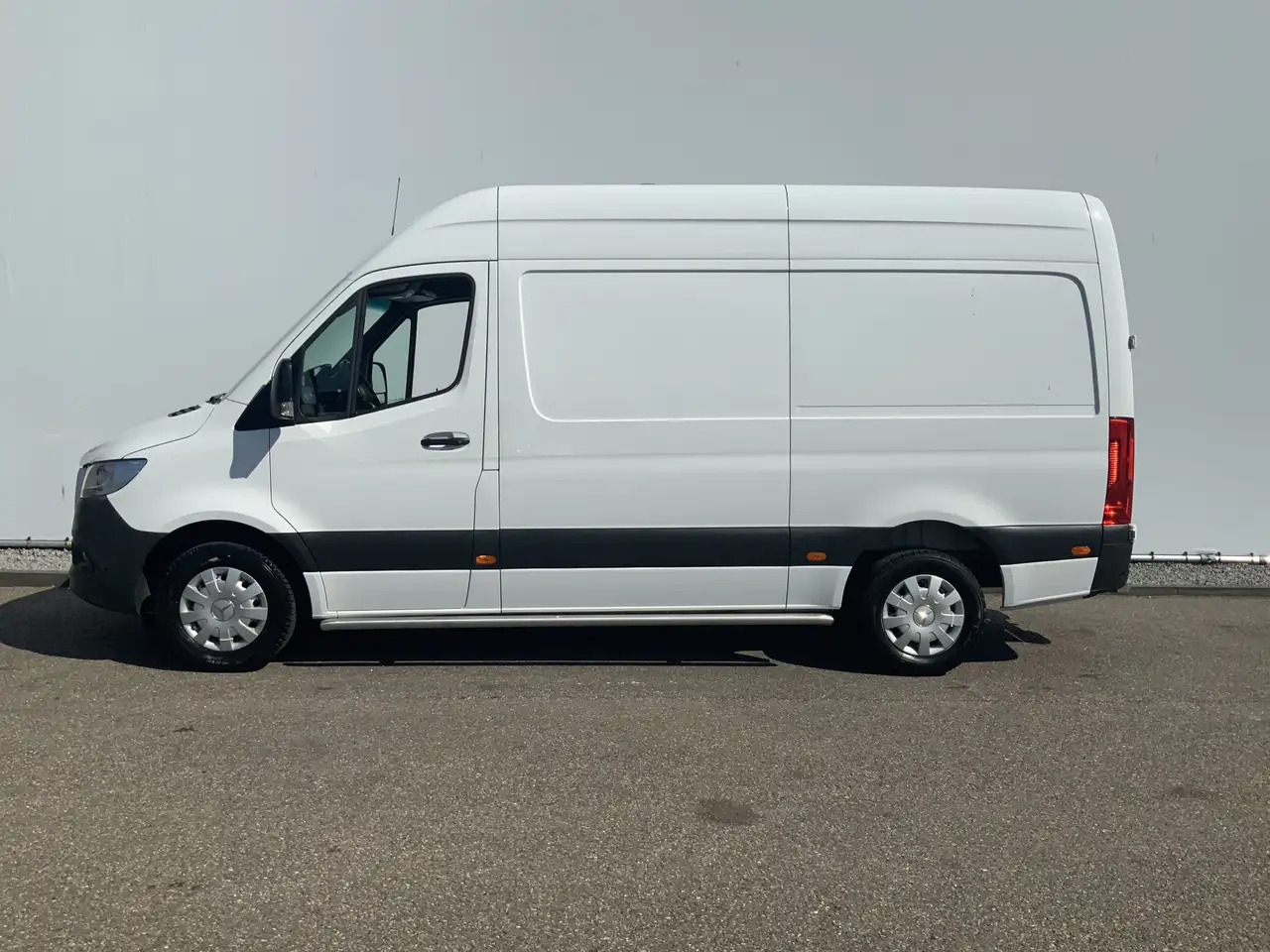 Mercedes-Benz Sprinter 316 2.2 CDI L2H2 DC Automaat Cruise Airco 3 Zits W - Gesloten bestelwagen: afbeelding 3 Mercedes-Benz Sprinter 316 2.2 CDI L2H2 DC Automaat Cruise Airco 3 Zits W - Gesloten bestelwagen: afbeelding 3