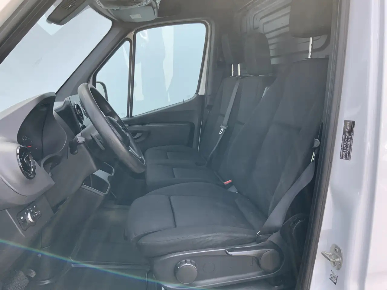 Mercedes-Benz Sprinter 316 2.2 CDI Maxi L3H2 Automaat Airco 3 Zits Navi T - Gesloten bestelwagen: afbeelding 4 Mercedes-Benz Sprinter 316 2.2 CDI Maxi L3H2 Automaat Airco 3 Zits Navi T - Gesloten bestelwagen: afbeelding 4