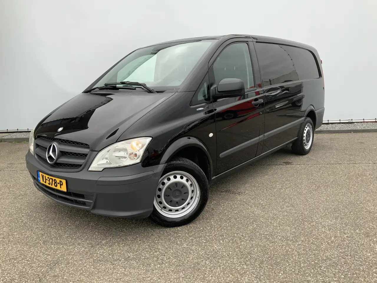 Mercedes-Benz Vito 110 CDI 320 Lang Airco Cruise Trekhaak 2000 kg Eur - Gesloten bestelwagen: afbeelding 1 Mercedes-Benz Vito 110 CDI 320 Lang Airco Cruise Trekhaak 2000 kg Eur - Gesloten bestelwagen: afbeelding 1