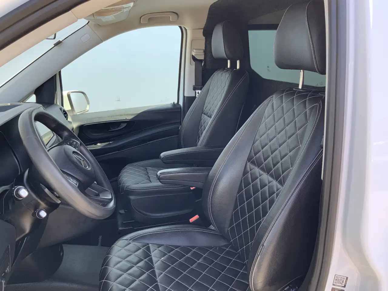 Mercedes-Benz Vito Tourer XL 114 CDI Autom. Airco Cruise Camera Alu V - Gesloten bestelwagen: afbeelding 5 Mercedes-Benz Vito Tourer XL 114 CDI Autom. Airco Cruise Camera Alu V - Gesloten bestelwagen: afbeelding 5