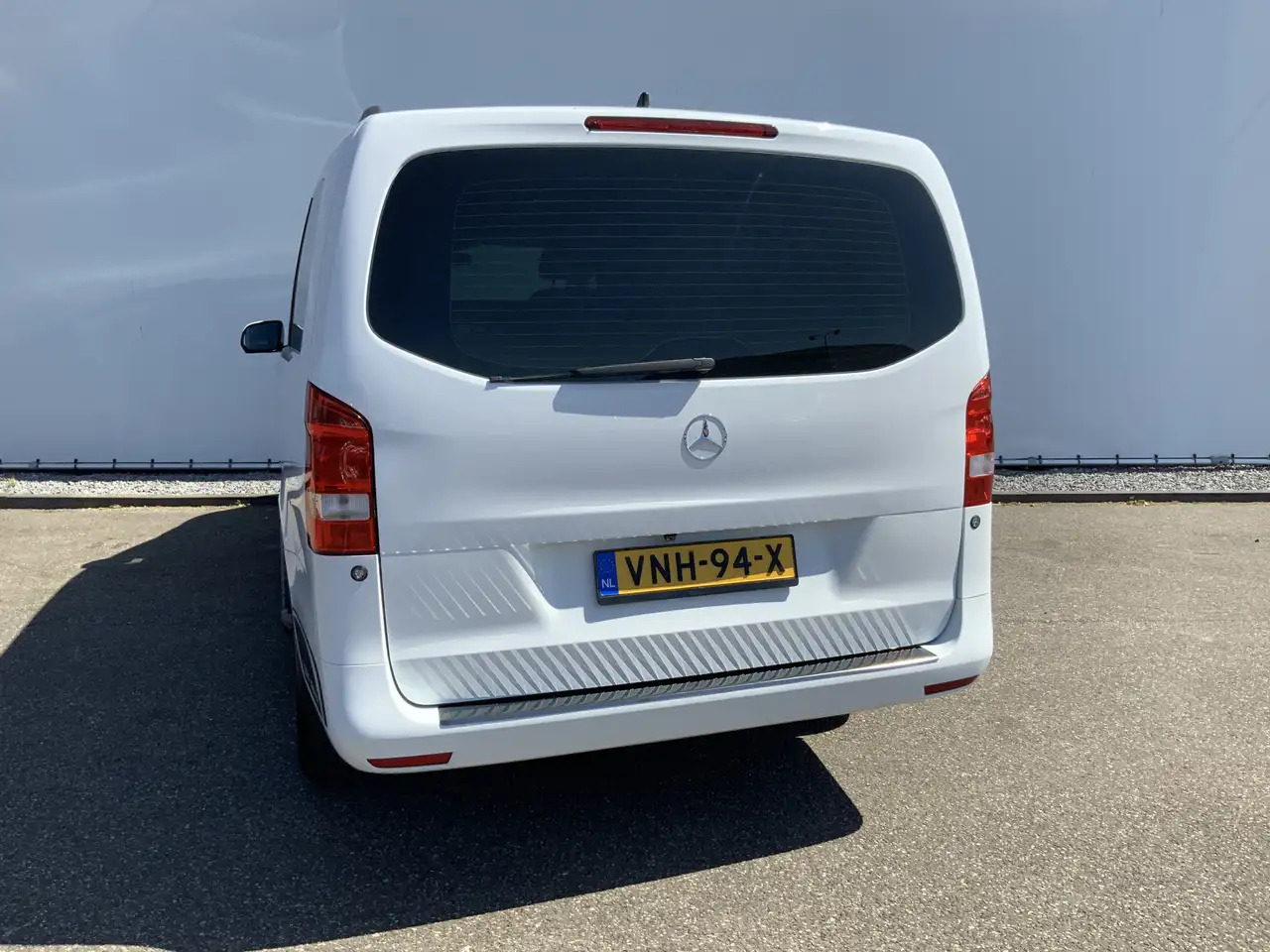 Mercedes-Benz Vito Tourer XL 114 CDI Autom. Airco Cruise Camera Alu V - Gesloten bestelwagen: afbeelding 2 Mercedes-Benz Vito Tourer XL 114 CDI Autom. Airco Cruise Camera Alu V - Gesloten bestelwagen: afbeelding 2