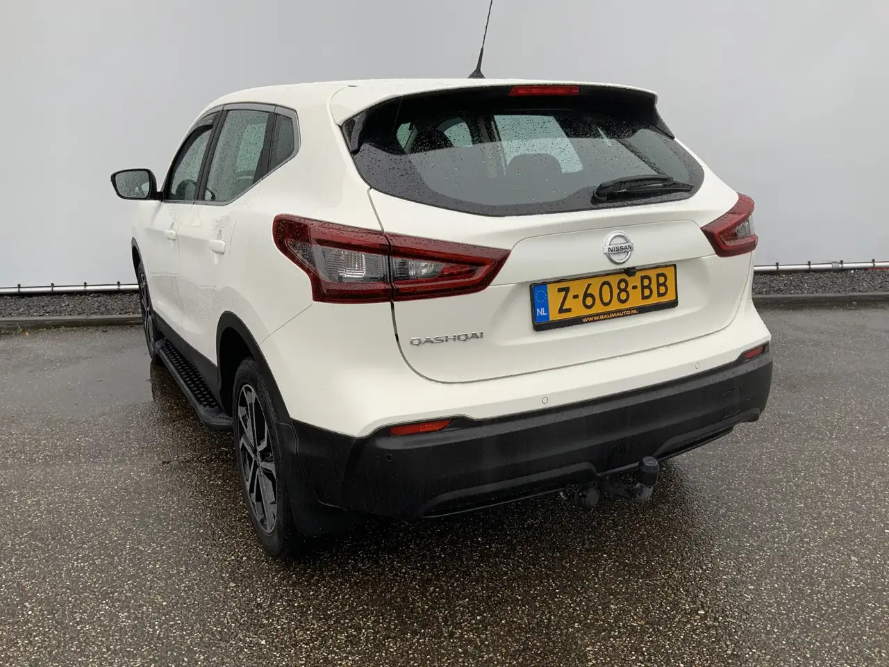 Nissan Qashqai 1.3 DIG-T Visia A SUV Airco Cruise Groot Scherm Na - SUV: afbeelding 3 Nissan Qashqai 1.3 DIG-T Visia A SUV Airco Cruise Groot Scherm Na - SUV: afbeelding 3