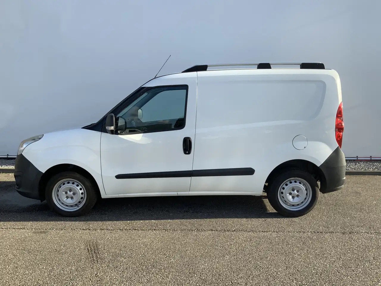 Opel Combo 1.3 CDTi L1H1 ecoFLEX Edition Airco Trekhaak 1000 - Kleine bestelwagen: afbeelding 3 Opel Combo 1.3 CDTi L1H1 ecoFLEX Edition Airco Trekhaak 1000 - Kleine bestelwagen: afbeelding 3