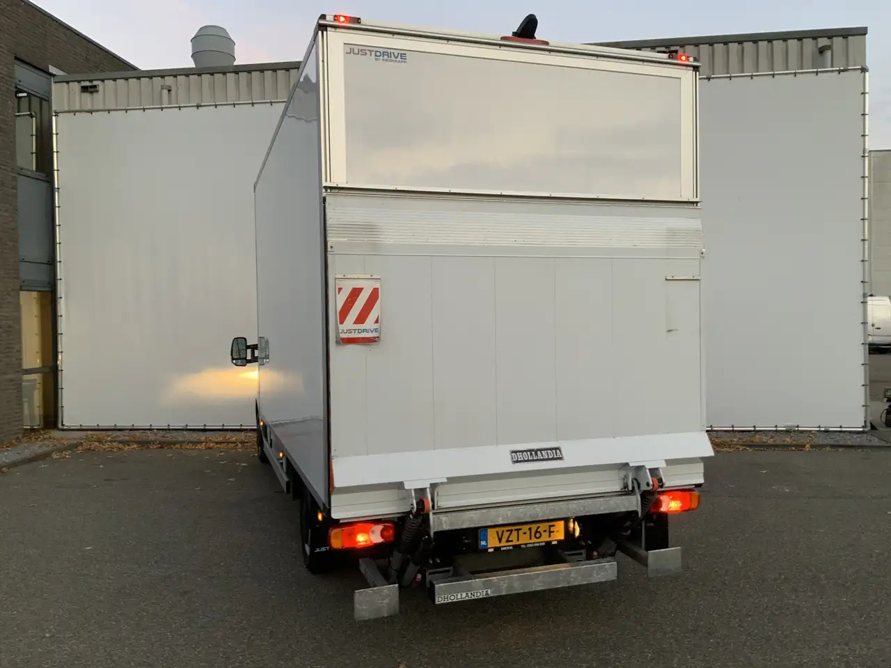 Renault Master T35 2.3 dCi 145 L3 Meubelbak&Klep Zijdeur Airco Cr - Bestelwagen gesloten laadbak: afbeelding 2 Renault Master T35 2.3 dCi 145 L3 Meubelbak&Klep Zijdeur Airco Cr - Bestelwagen gesloten laadbak: afbeelding 2