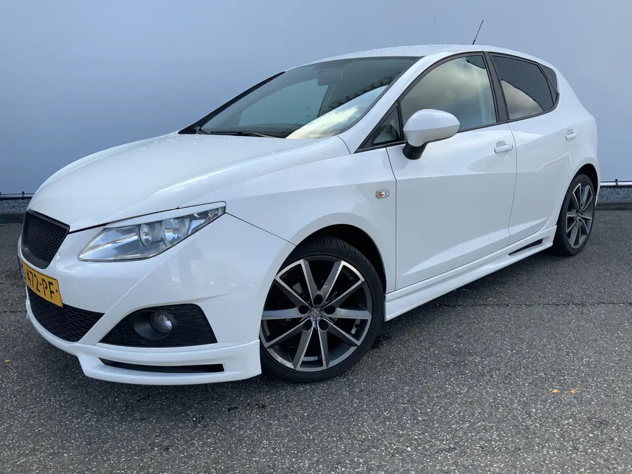 SEAT Ibiza 1.4 Reference Airco Cruise. Radio Scherm. Alu Velg - Hatchback: afbeelding 1 SEAT Ibiza 1.4 Reference Airco Cruise. Radio Scherm. Alu Velg - Hatchback: afbeelding 1