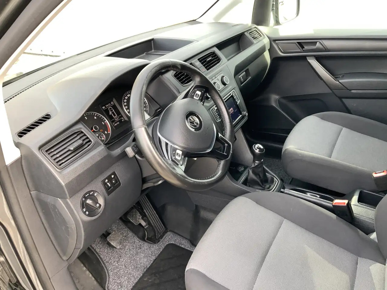 Volkswagen Caddy 2.0 TDI L2H1 BMT Maxi Exclusive Edtion Airco Navi - Kleine bestelwagen: afbeelding 5 Volkswagen Caddy 2.0 TDI L2H1 BMT Maxi Exclusive Edtion Airco Navi - Kleine bestelwagen: afbeelding 5