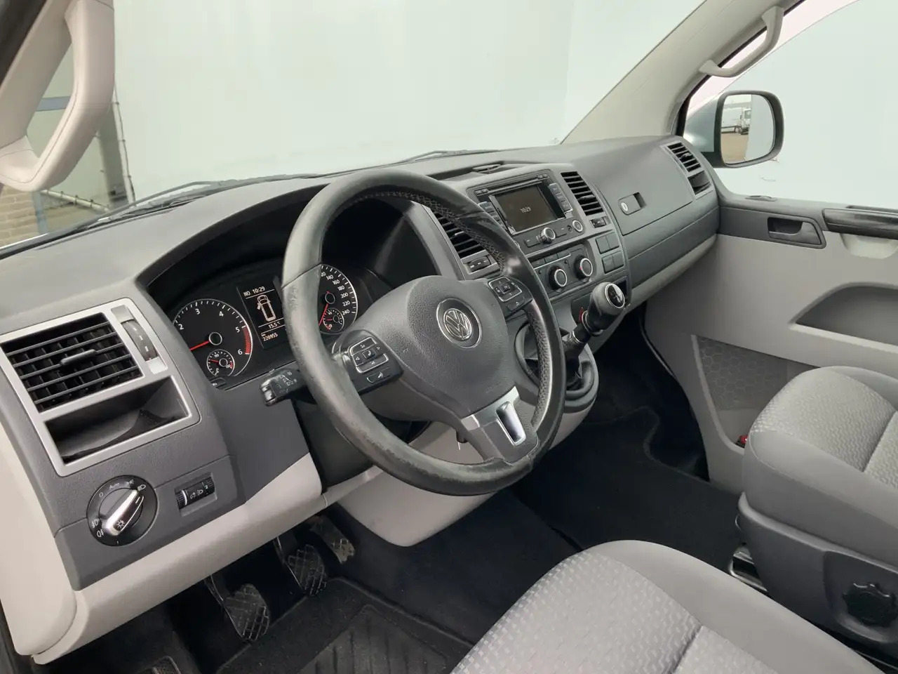 Volkswagen T5 Transporter MARGE 2.0 TDI L2H1 Dub Cab Airco Cruise Alu Velg S - Bestelwagen met dubbele cabine: afbeelding 5 Volkswagen T5 Transporter MARGE 2.0 TDI L2H1 Dub Cab Airco Cruise Alu Velg S - Bestelwagen met dubbele cabine: afbeelding 5