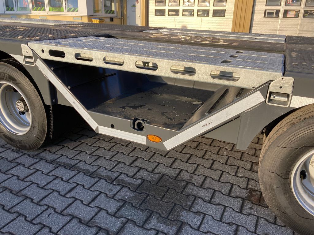 Faymonville MAX Trailer 3-Achs-Tele-Semi- 2P.Radmulden-Rampen - Dieplader oplegger: afbeelding 4 Faymonville MAX Trailer 3-Achs-Tele-Semi- 2P.Radmulden-Rampen - Dieplader oplegger: afbeelding 4