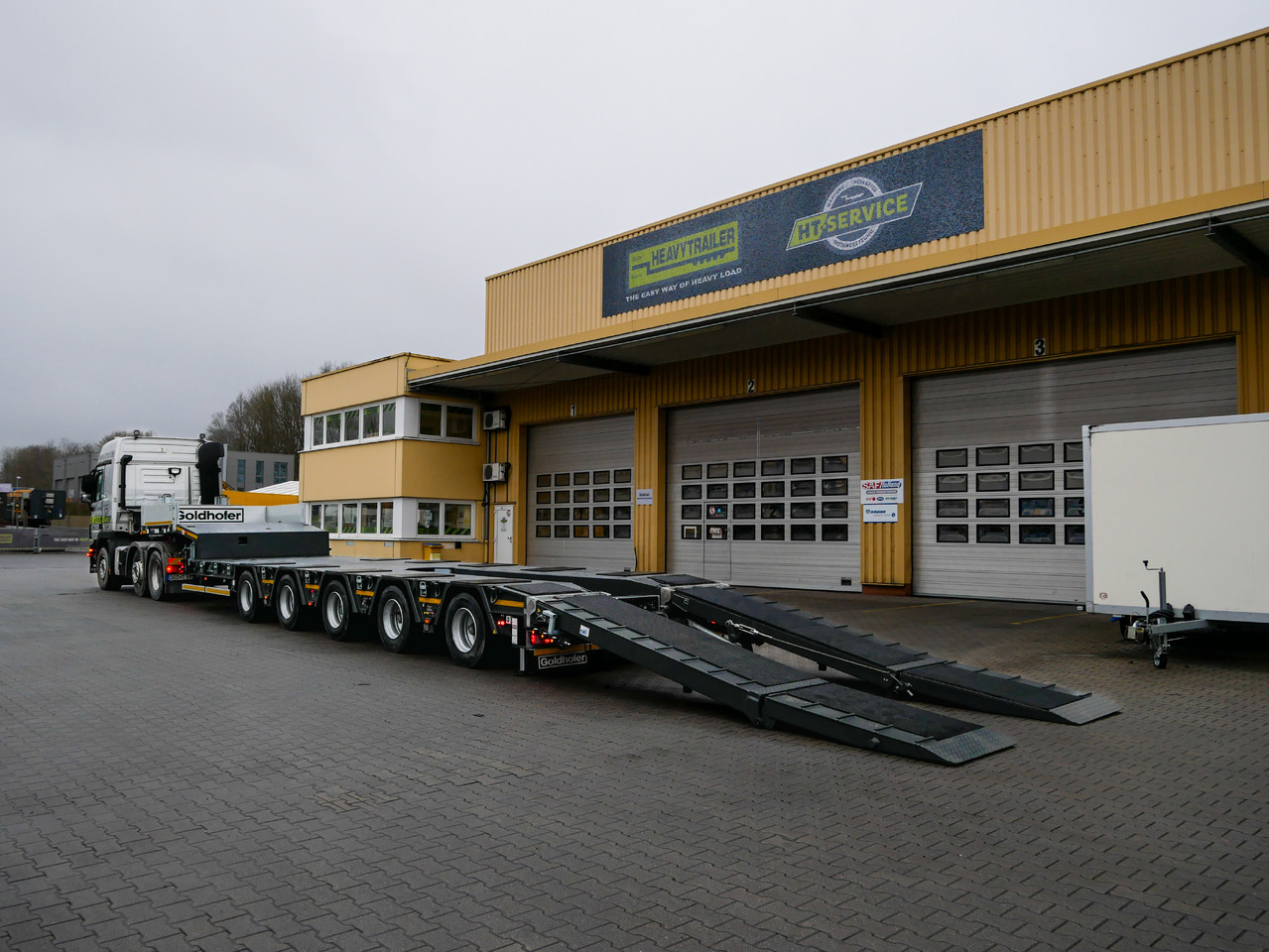 Goldhofer 5-Achs-Tele-Semi mit hydr. Rampen MPA - Dieplader oplegger: afbeelding 1 Goldhofer 5-Achs-Tele-Semi mit hydr. Rampen MPA - Dieplader oplegger: afbeelding 1