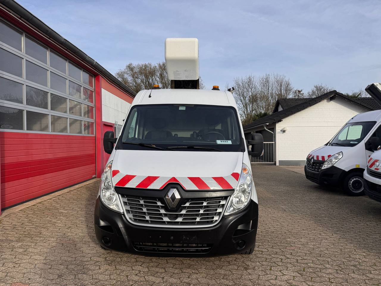 RENAULT Master Hubarbeitsbühne Steiger France Elevateur 142 TPFcc EURO 6Y - Vrachtwagen hoogwerker: afbeelding 2 RENAULT Master Hubarbeitsbühne Steiger France Elevateur 142 TPFcc EURO 6Y - Vrachtwagen hoogwerker: afbeelding 2