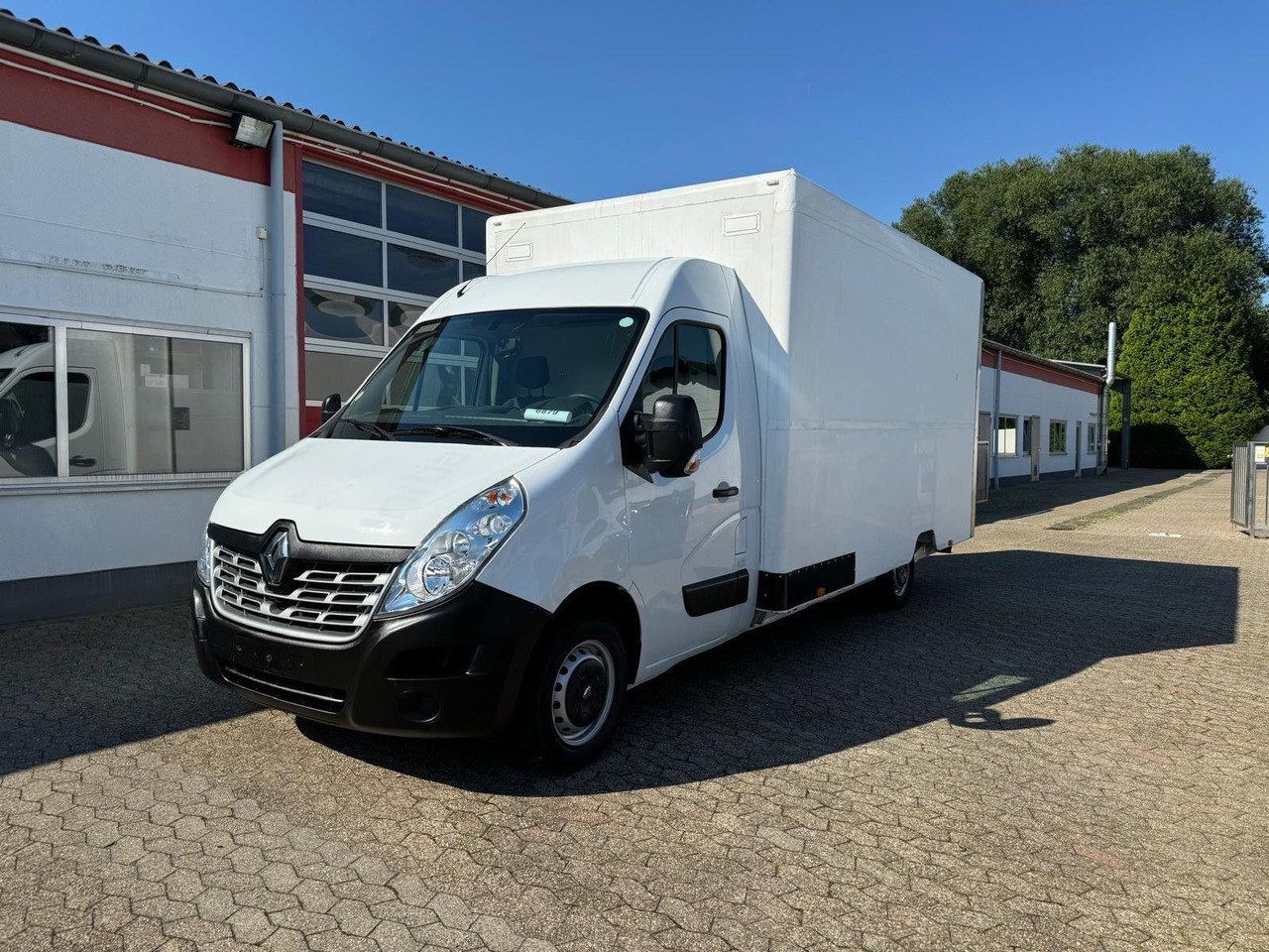 Renault Master Koffer mit Auffahrrampe 1200kg Nutzlast - Bestelwagen gesloten laadbak: afbeelding 1 Renault Master Koffer mit Auffahrrampe 1200kg Nutzlast - Bestelwagen gesloten laadbak: afbeelding 1