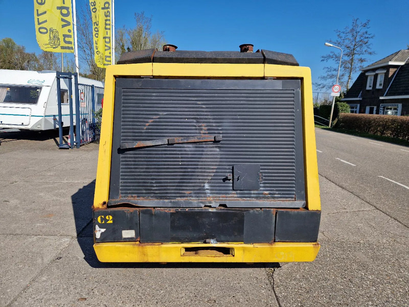 Atlas-Copco XAS350DD VERY LOW HOURS - Luchtcompressor: afbeelding 3 Atlas-Copco XAS350DD VERY LOW HOURS - Luchtcompressor: afbeelding 3